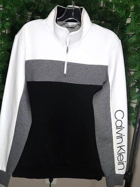 Calvin Klein Men's Quarter-Zip Pullover – Size M